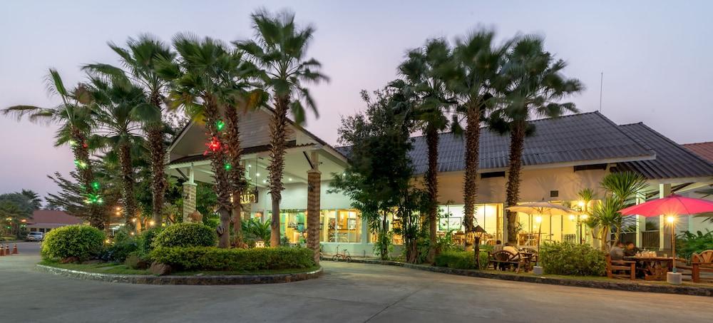 Martina Hotel Szurin Kültér fotó
