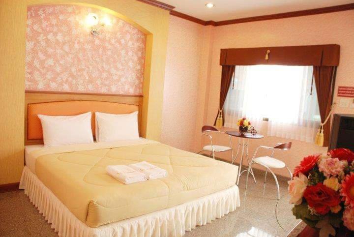 Martina Hotel Szurin Kültér fotó