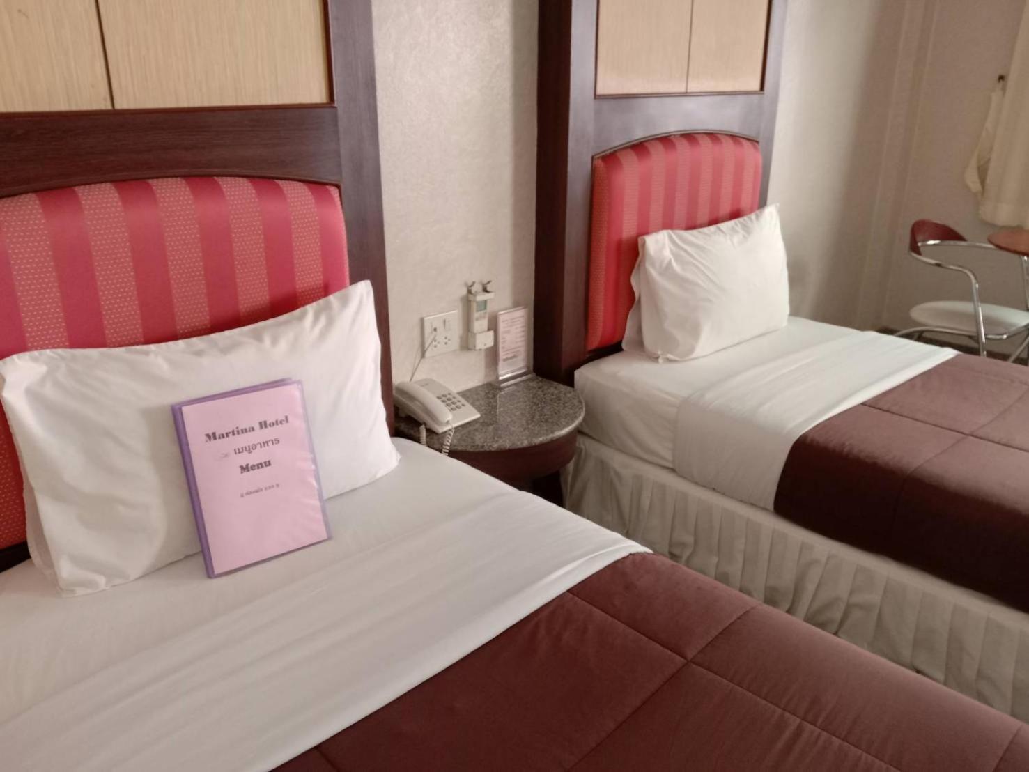 Martina Hotel Szurin Kültér fotó