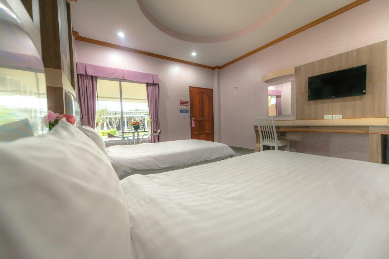 Martina Hotel Szurin Kültér fotó